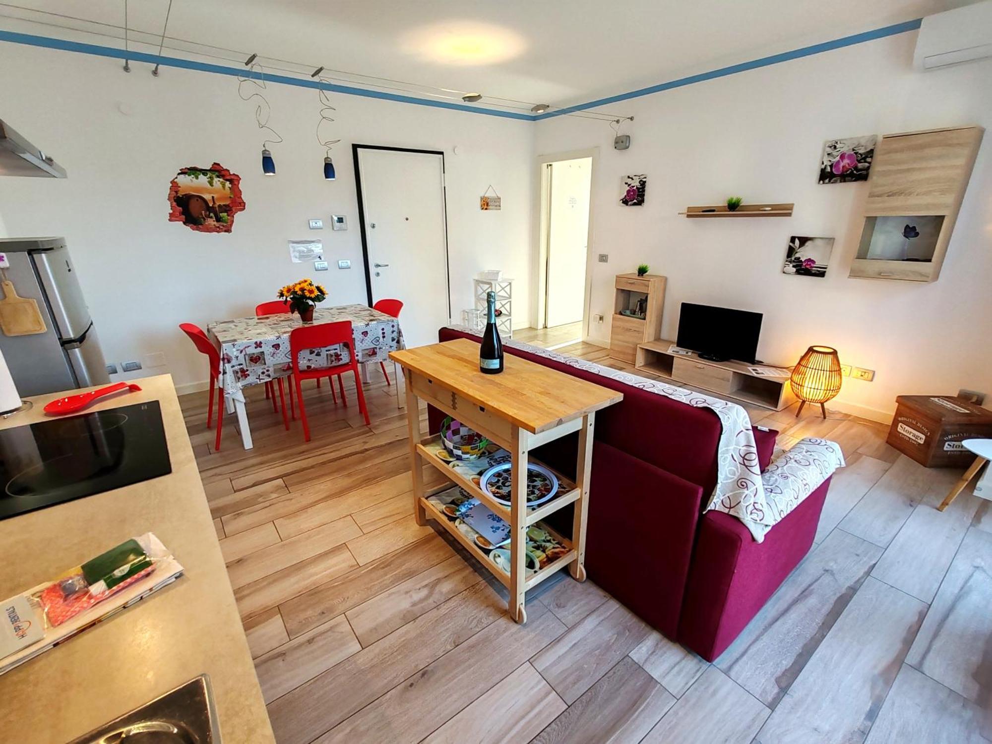 Butterfly Apt In Suna With Garage 韦尔巴尼亚 外观 照片