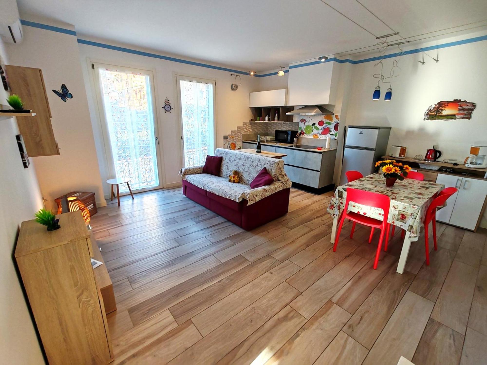 Butterfly Apt In Suna With Garage 韦尔巴尼亚 外观 照片